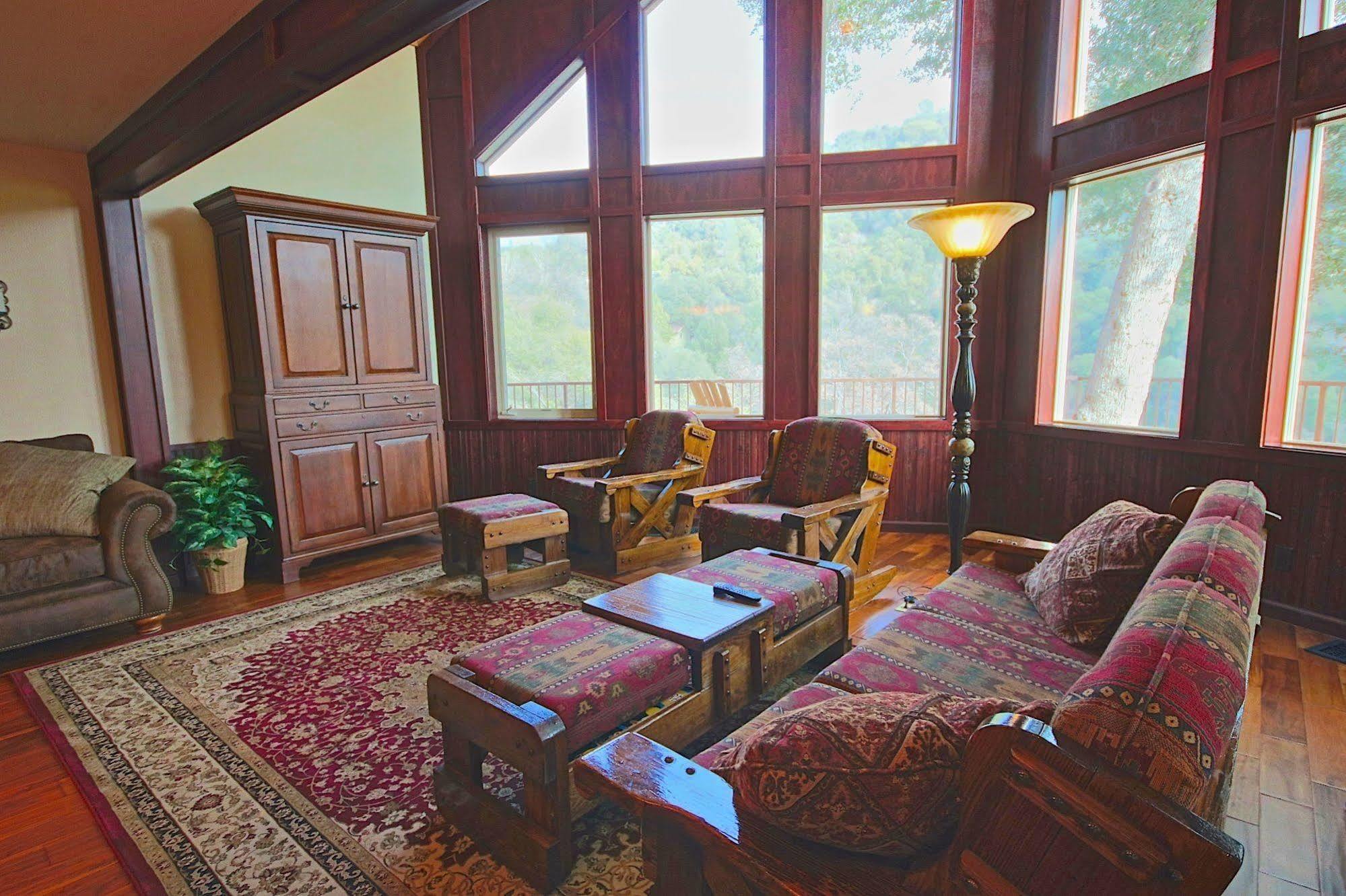 Riverfront Property With Waterfalls Near Yosemite And Bass Lake Oakhurst Eksteriør billede